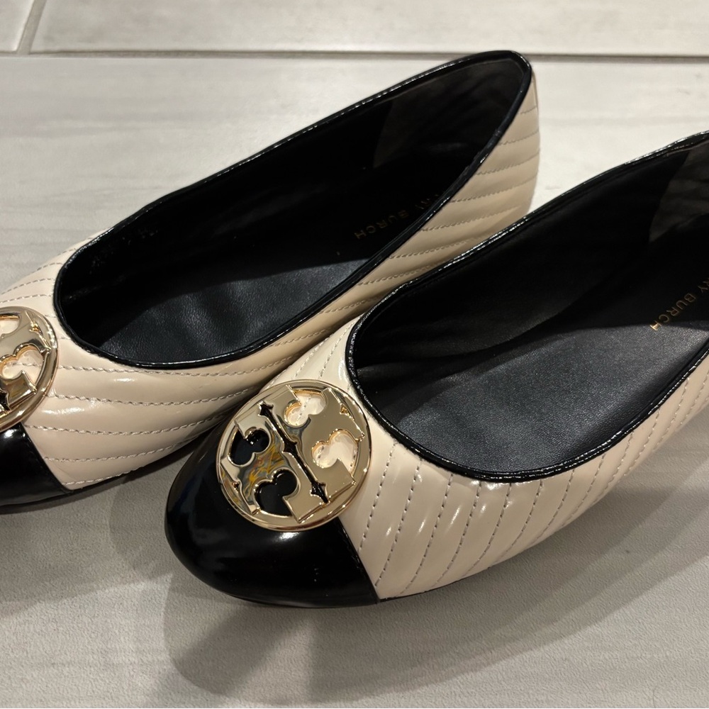 Tory Burch Black and Cream Quilted Flats